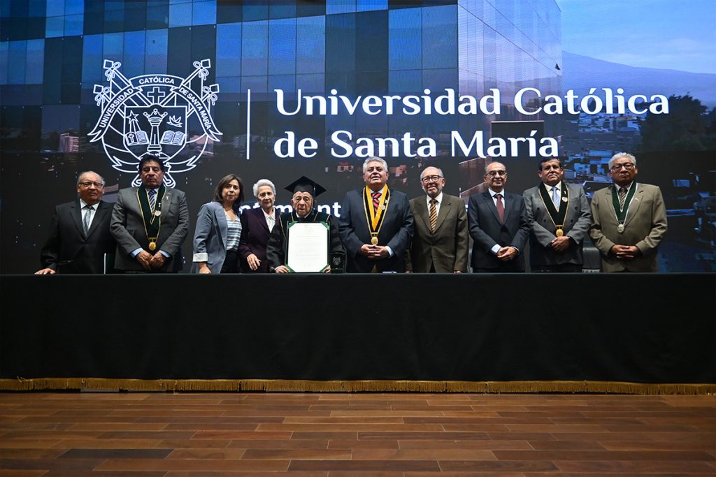 UCSM otorga título de doctor honoris causa a Everardo Zapata