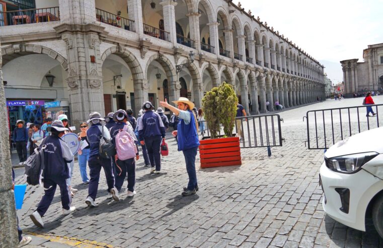Impulsan tours guiados para escolares para promover respeto al patrimonio
