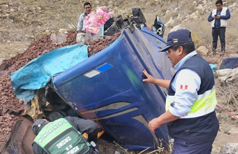 Despiste de camión le arrebata la vida a un hombre en Yura