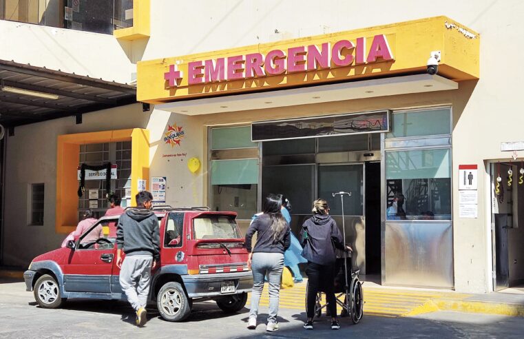 Emergencia del hospital Honorio Delgado Espinoza se cae a pedazos