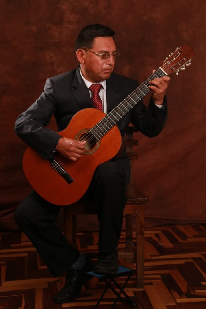 Arequipeño Percy Murguía representará al Perú en Festival Guitarras del Mundo
