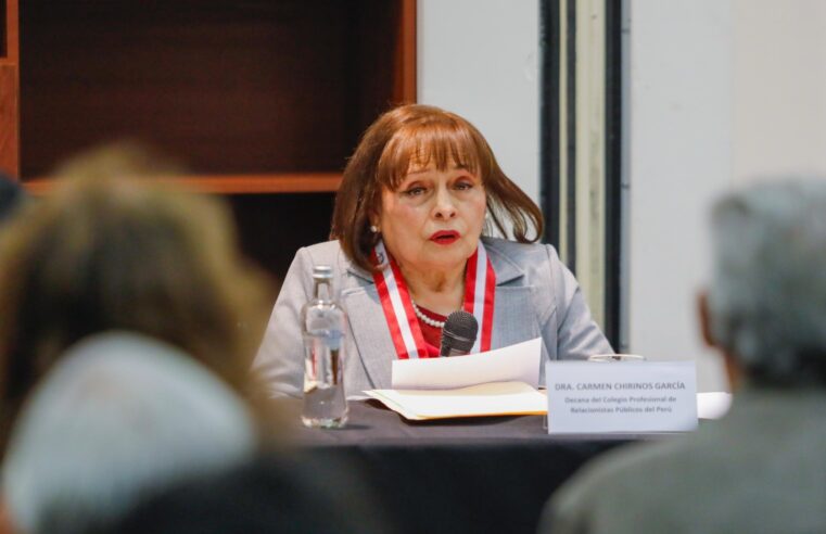 El catedrático permite que alumnos quiebren el respeto