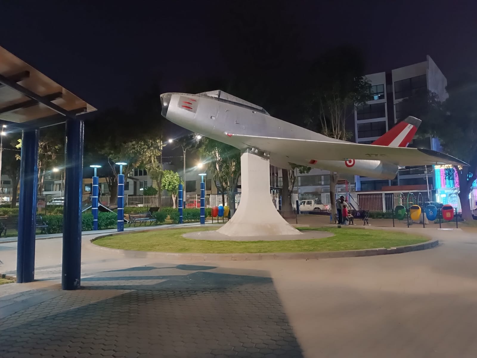 Aviador de Arequipa que hizo 20 aeropuertos