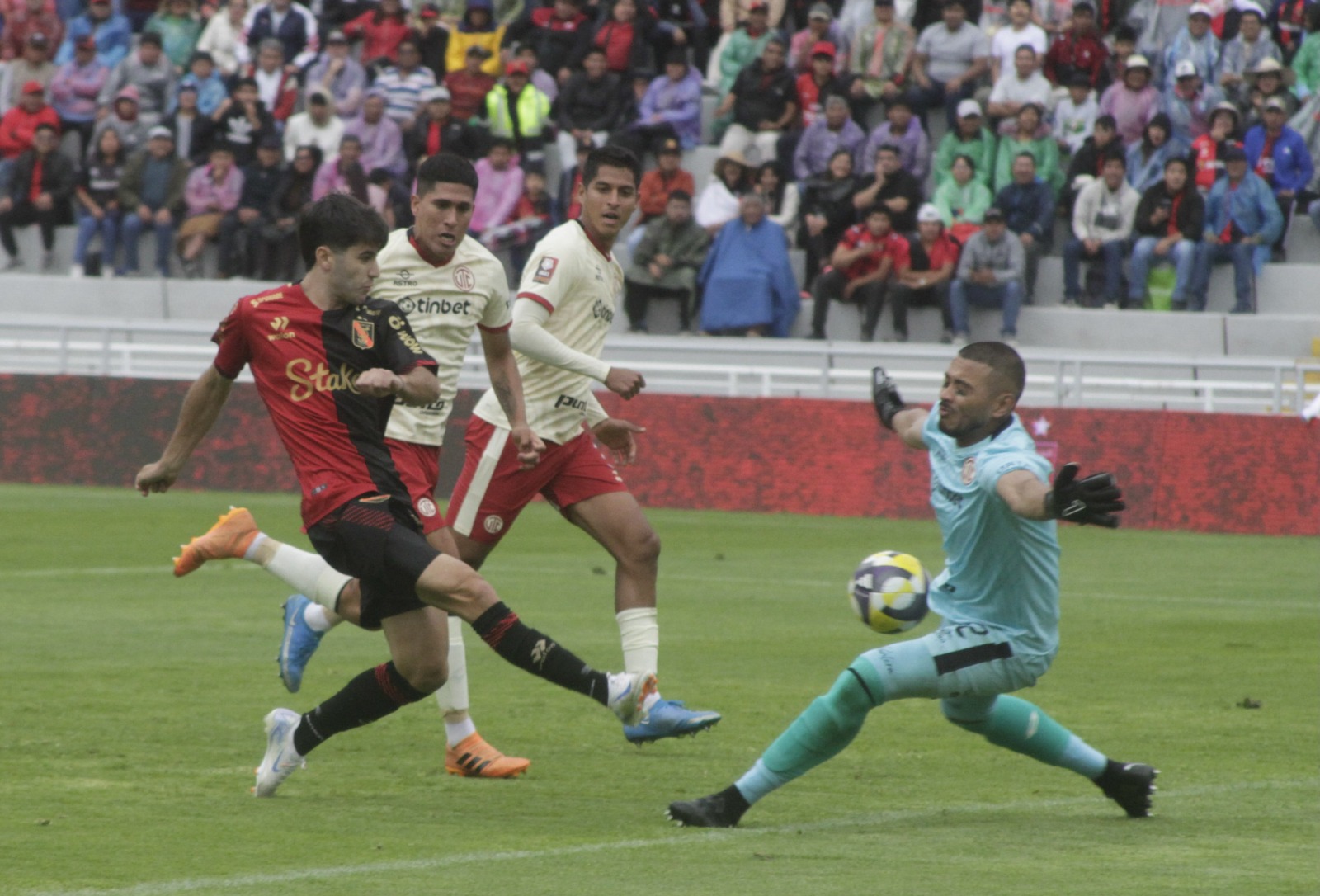 FBC Melgar favorito esta tarde ante Comerciantes