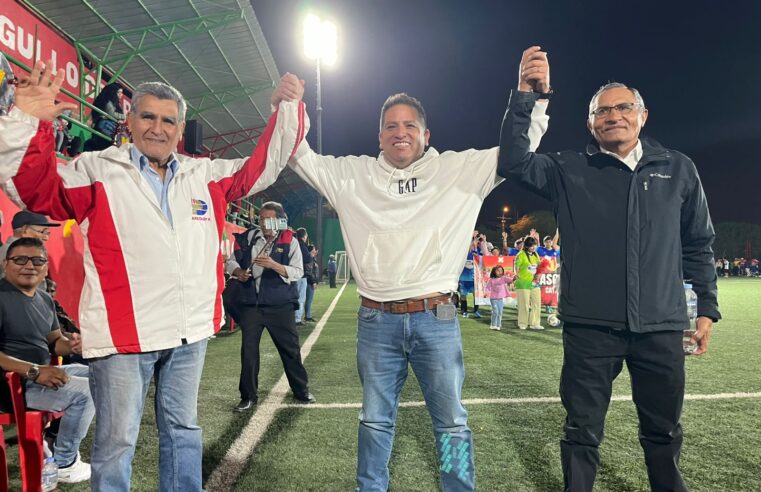 Luis Ponce Arroé inauguró la Copa Cayma 2025