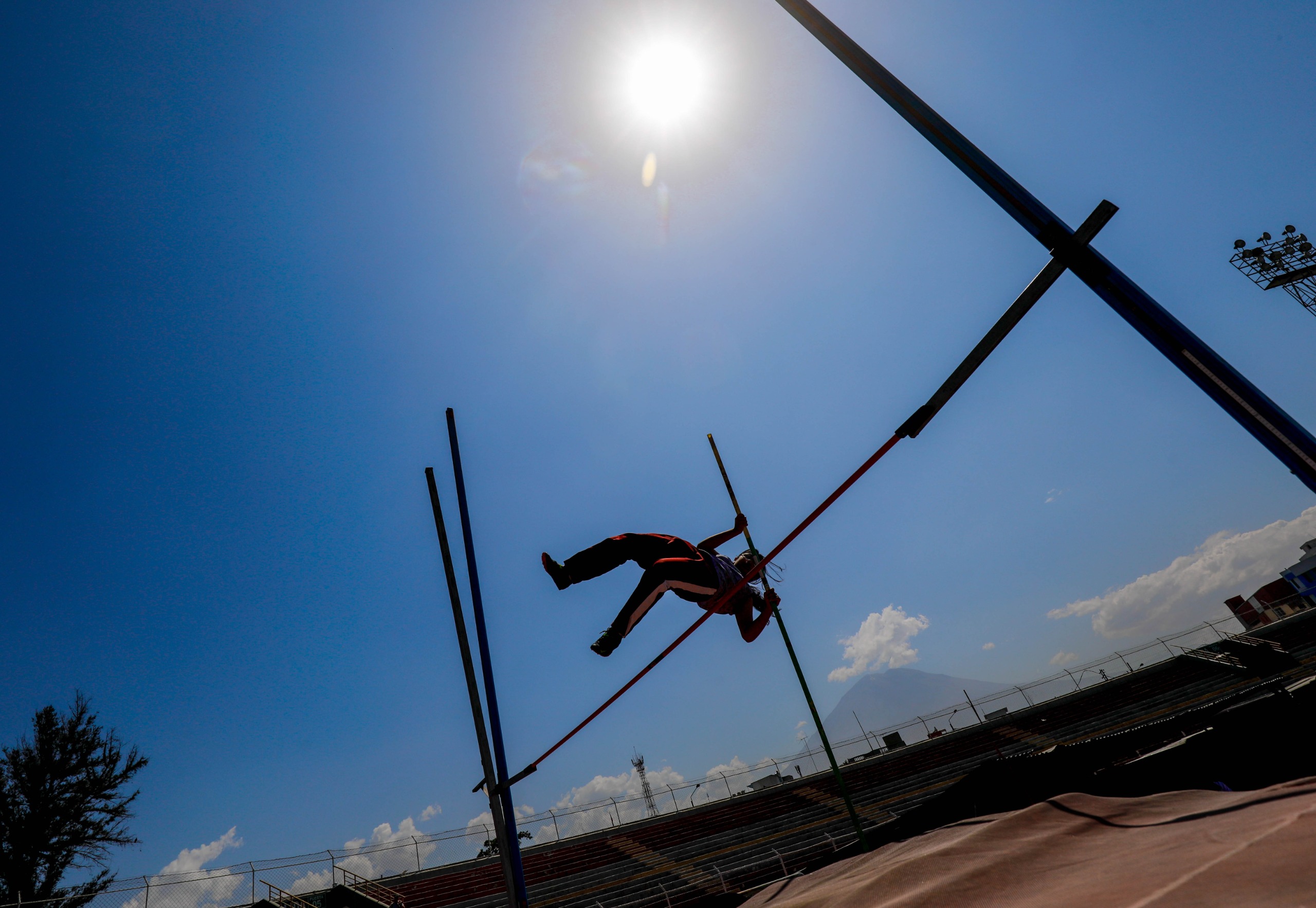 Juegos Escolares se inauguraron con cientos de deportistas