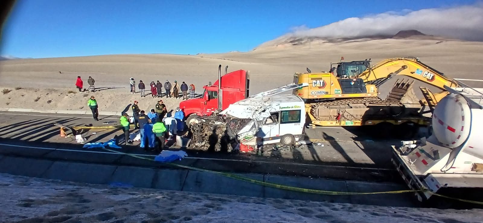 Accidente en vía Puno-Moquegua deja al menos catorce fallecidos