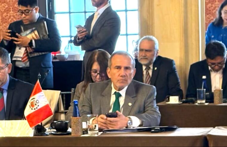 Canciller anuncia reunión con delegación colombiana en Lima