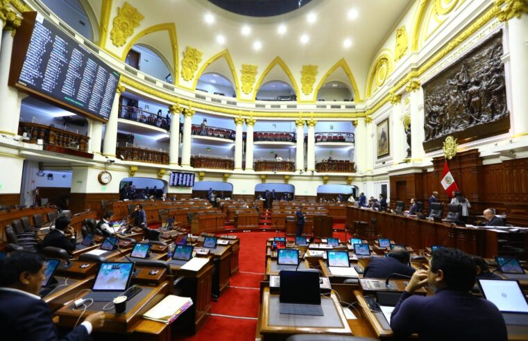 Legisladores buscan asegurarse para el 2026 ampliando plazo para afiliación