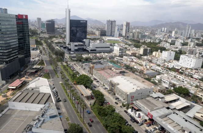 Economía peruana creció 3.4% en la primera mitad del 2025