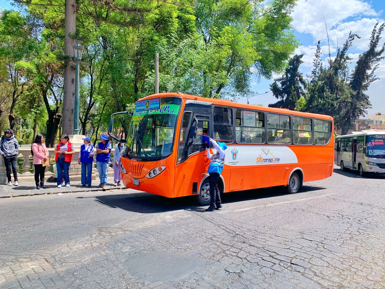 Denuncian a empresa por negar el pase libre a persona con discapacidad