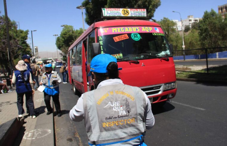 Advierten duras sanciones para omisos en inscripción vehicular