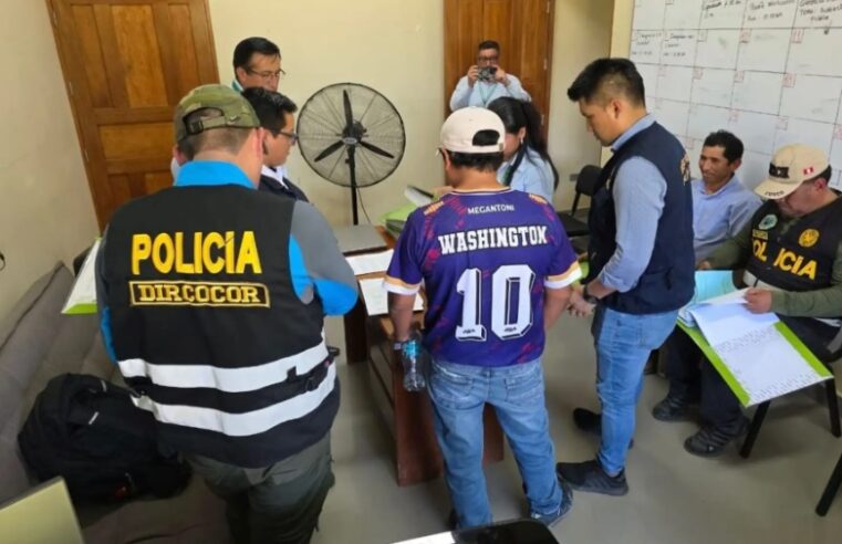 Cuatro funcionarios municipales de Megantoni detenidos en flagrancia