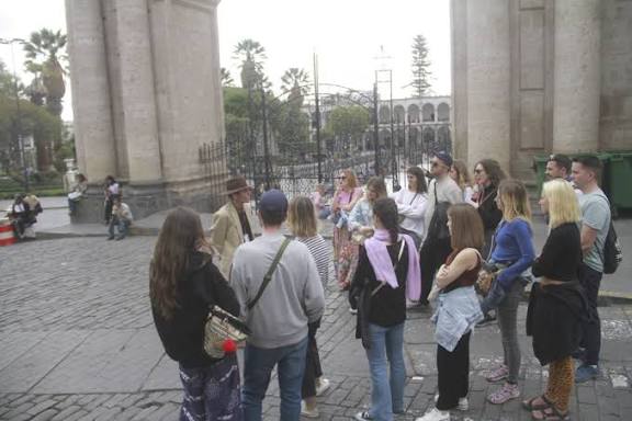 TURISMO. Mano firme contra agencias formales que promueven el subempleo