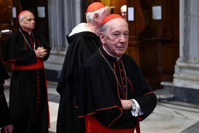 Vaticano: Cipriani enfrentaría proceso canónico por denuncia de abuso sexual