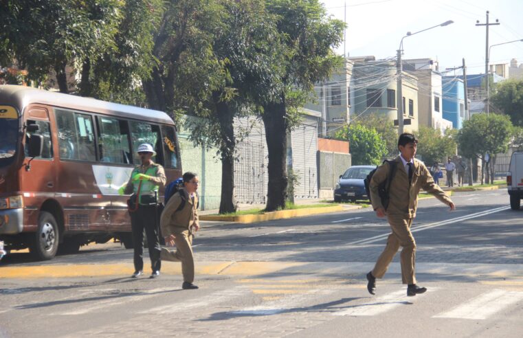 Labores escolares en Arequipa volverán a su horario habitual