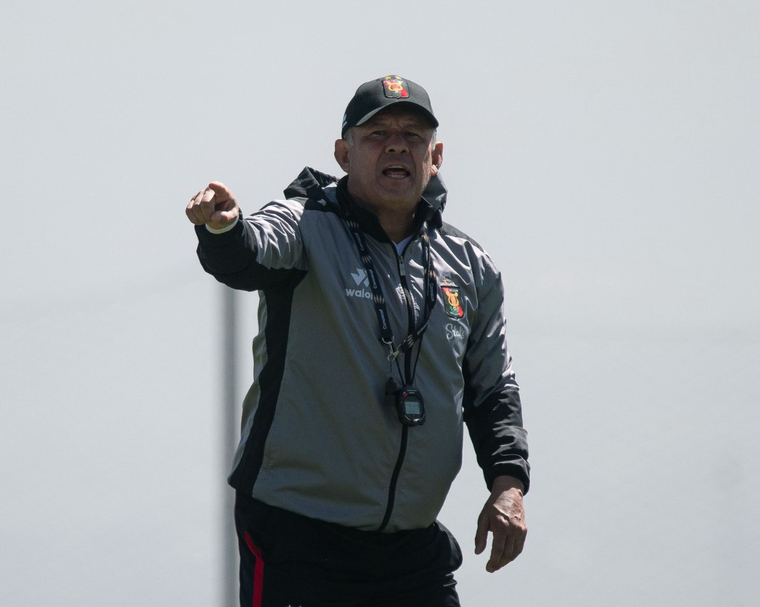 Reynoso no descartó posibilidad de volver a dirigir a la selección