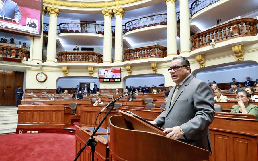 Congreso consiguió firmas para la moción de censura contra Santiváñez