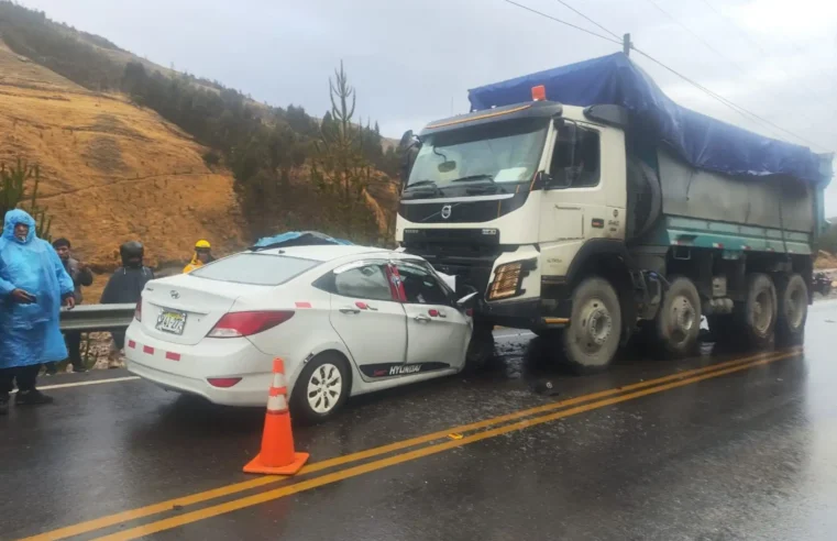 Cuatro personas fallecidas deja choque en vía Interoceánica Sur