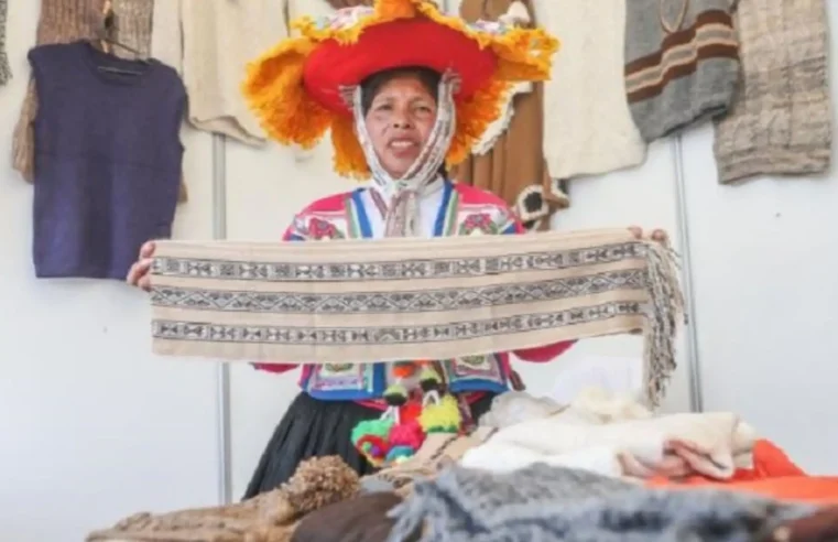 Productores y artesanos de  alpaqueros participarán de «Hilamos Perú 2025»