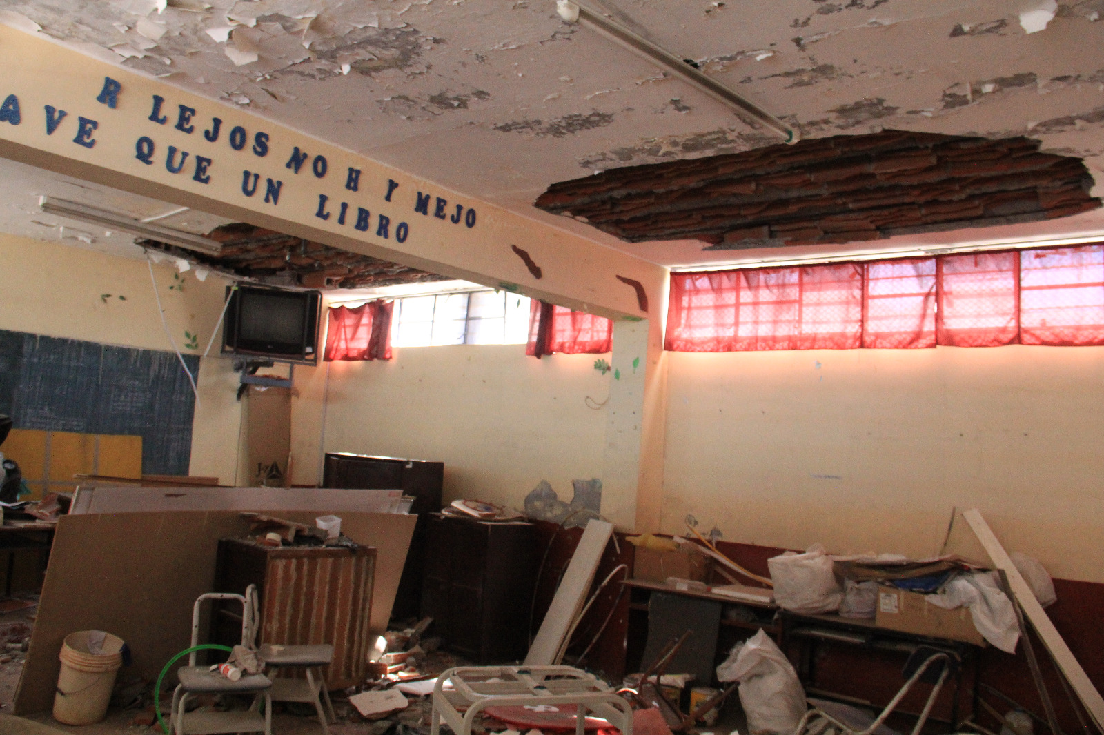 Tres colegios de Ugel Sur siguen en estado crítico y sin fecha de reconstrucción