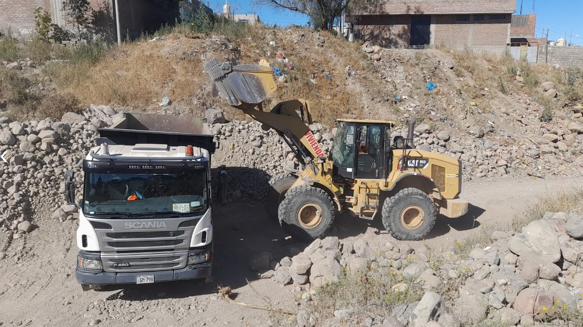 Limpian 22 km de zonas críticas para prevenir inundaciones por lluvias