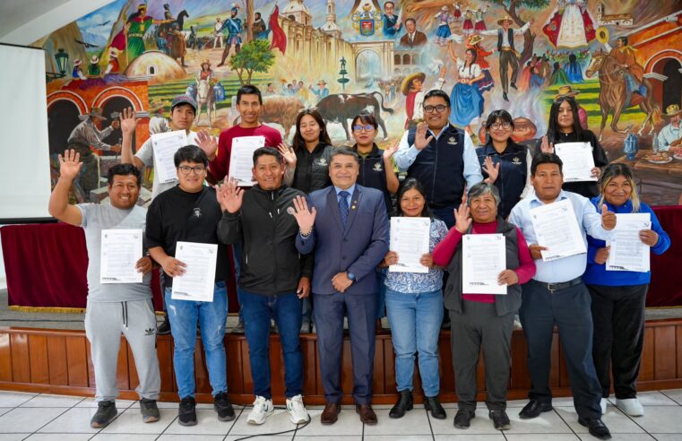 Familias de Señor de los Milagros recibieron títulos de sus terrenos