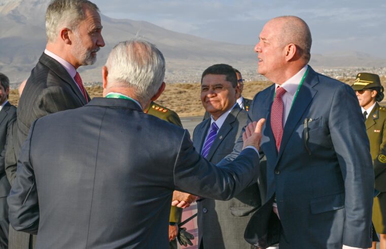 Arequipa recibe al rey y al idioma que une a 600 millones de personas