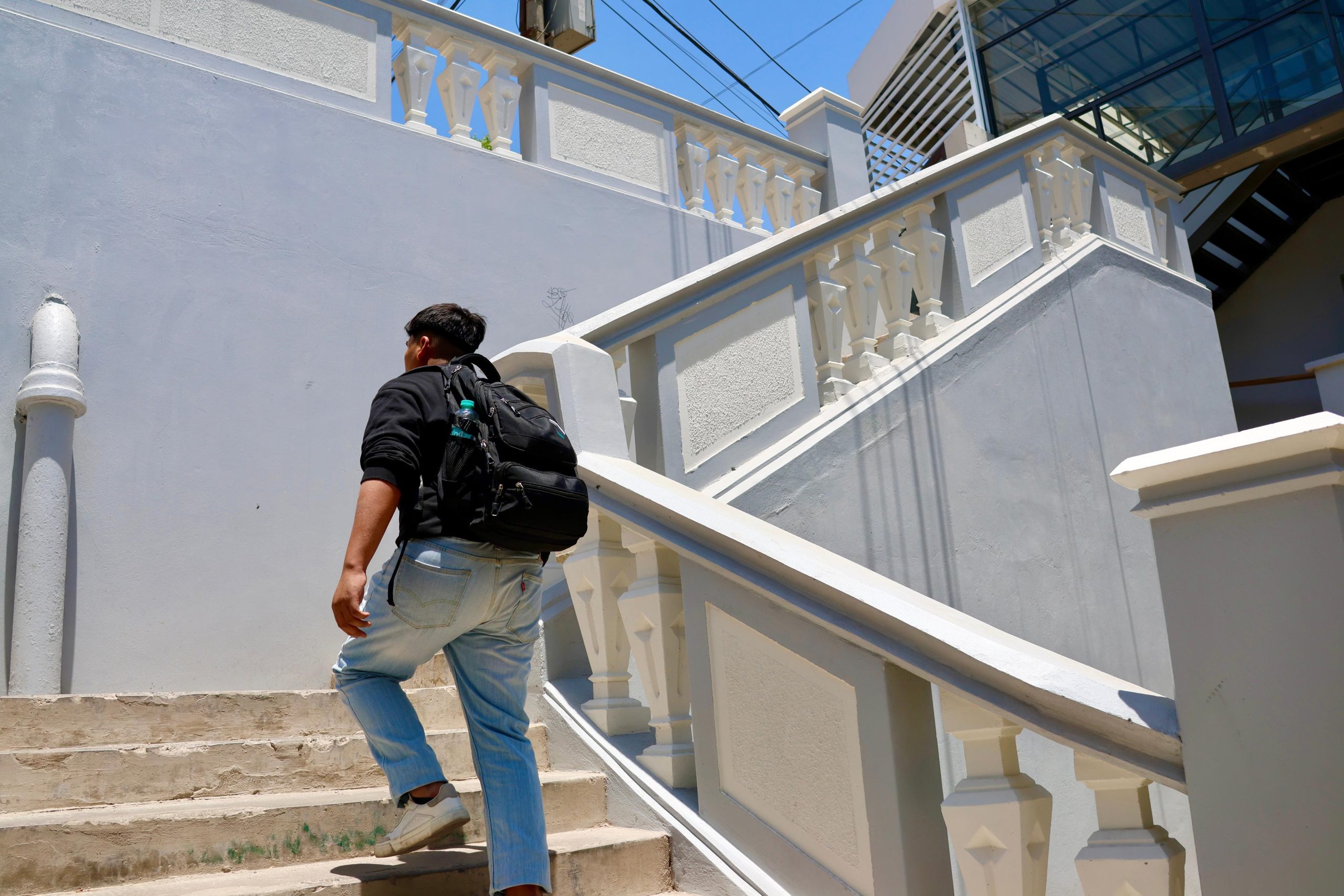 Con S/ 80 mil restauran barandas y balaustres de avenida Salaverry