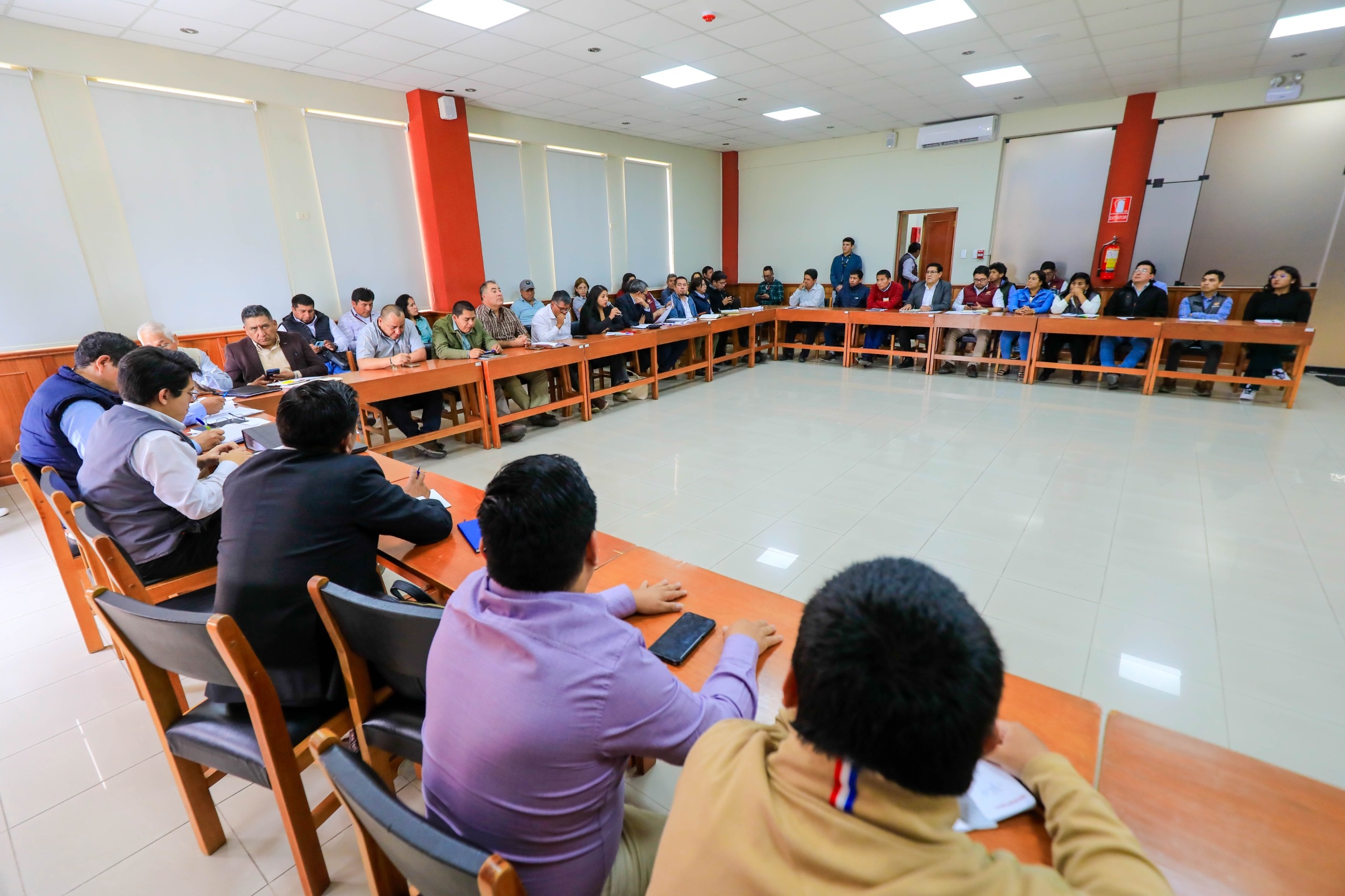 GRA coordina con alcaldes de Condesuyos ejecución de obras