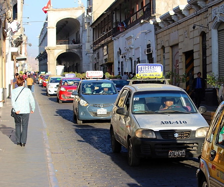 Taxistas con Setare podrán ingresar libremente al Centro Histórico
