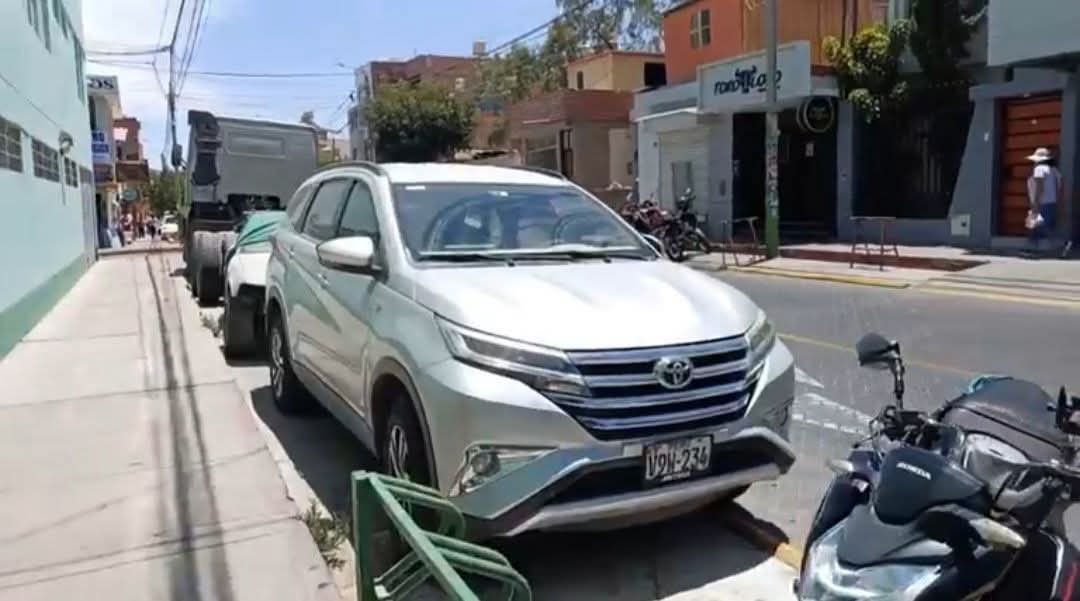 Detienen a fiscal por conducir en estado de ebriedad en Cerro Colorado