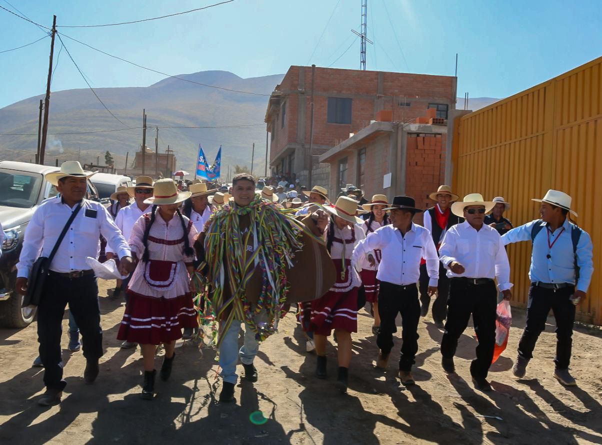 MPA impulsa titulación masiva, pero se desconoce la situación legal de los dirigentes