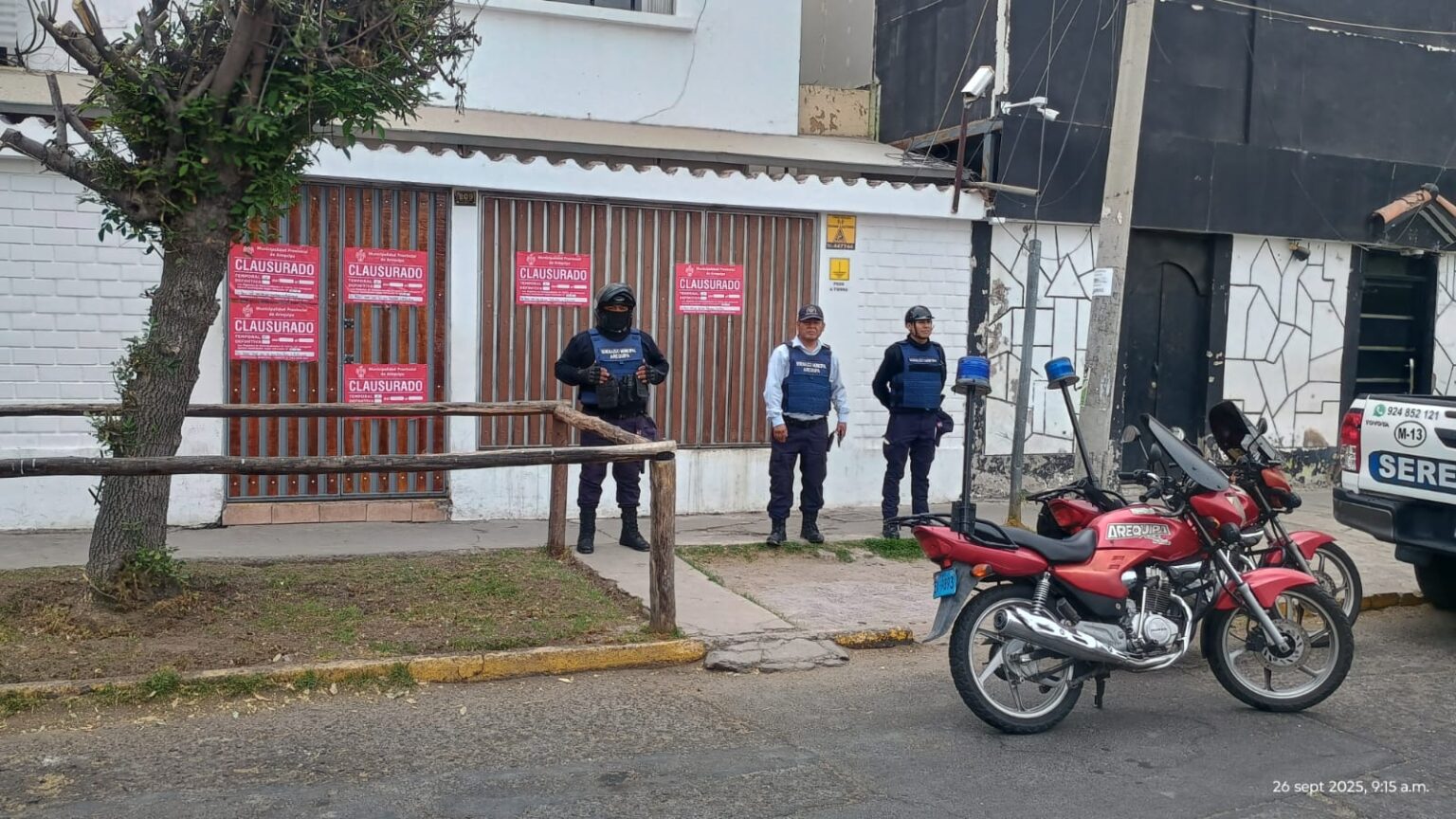 Jaka, cerrado una y otra vez, y sigue funcionando