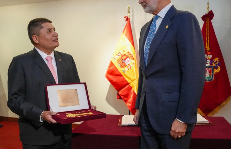 La Municipalidad de Arequipa otorga llaves de la ciudad a Rey de España