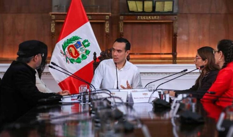Los peruanos exigen seguridad a José Jerí en todos los ámbitos