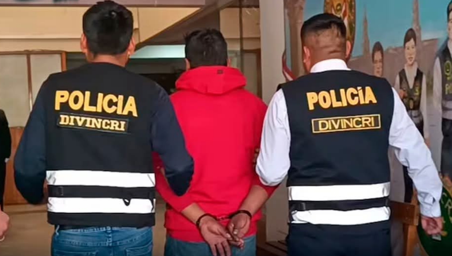 Detienen a menor acusado de extorsionar con explosivos a su exjefe y familia