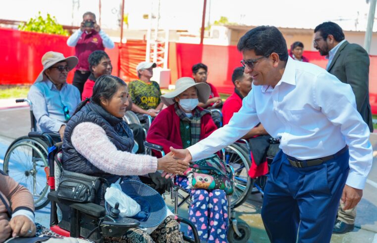 Discapacitados demostraron sus habilidades en el arte y la música