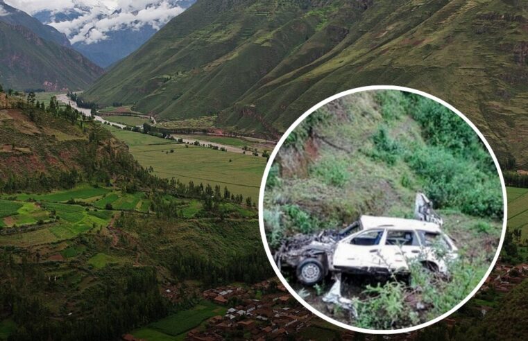 Tres fallecidos deja caída de auto a un abismo de 300 metros