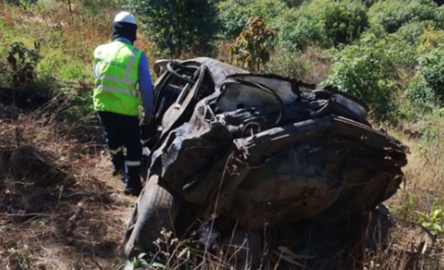 Caída de auto al abismo deja cuatro fallecidos