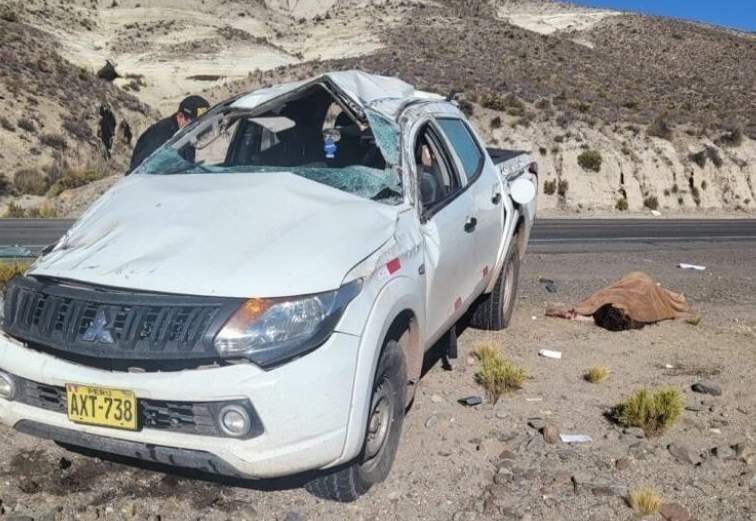 Accidente en Pampa Cañahuas deja una mujer fallecida y dos heridos