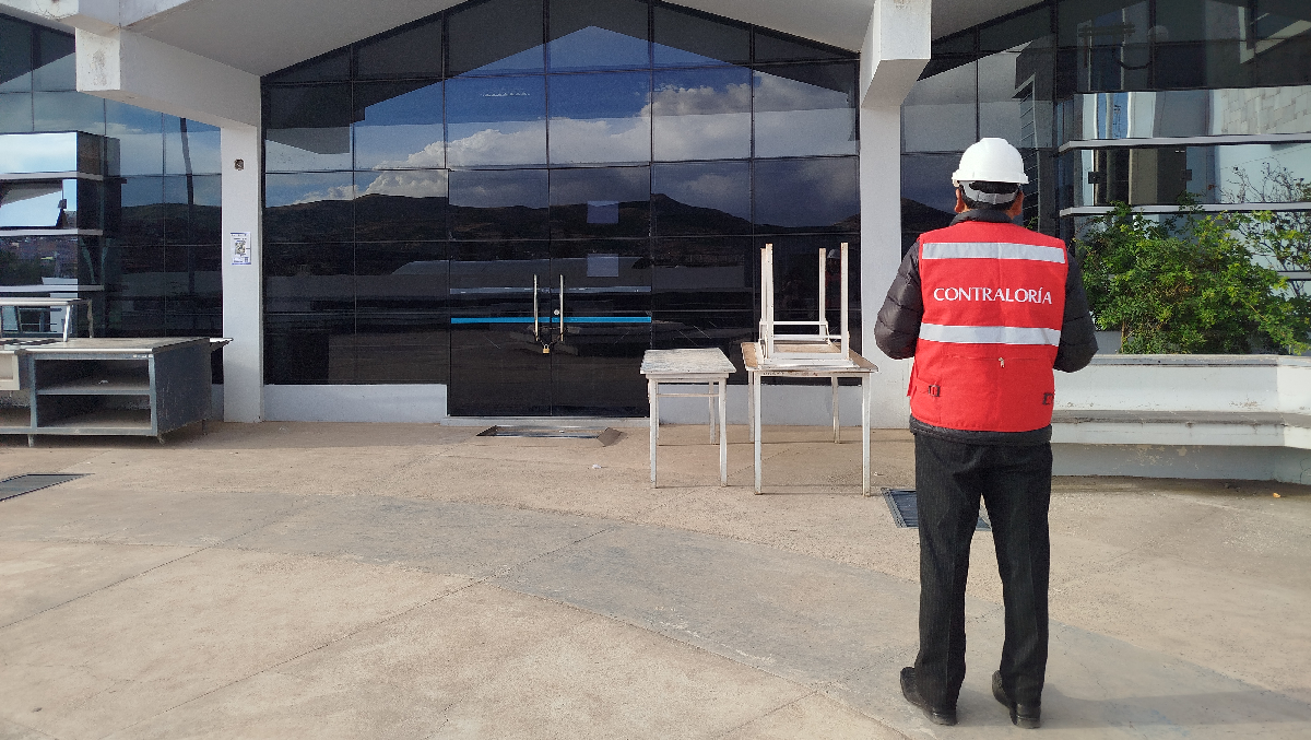 Advierten inconsistencias técnicas en obra de S/ 62 millones de la UNAP