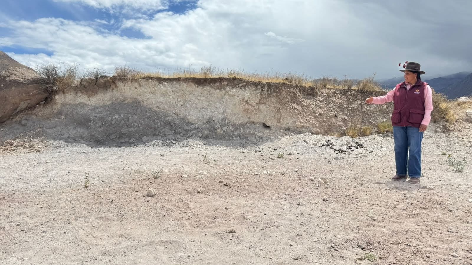 Advierten paralización de vía Pampacocha-Cupe en La Unión