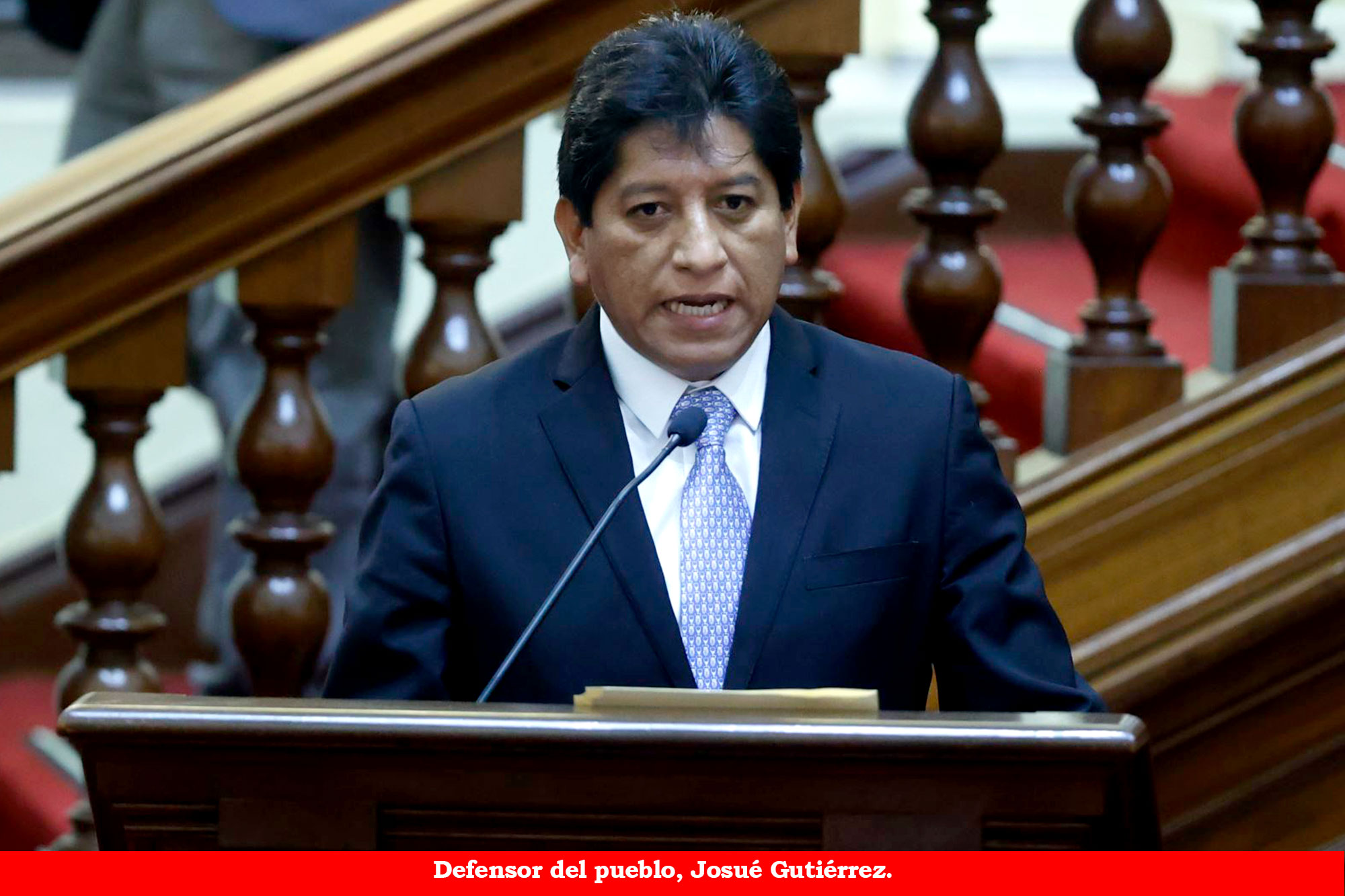 Pekín lanza protesta diplomática contra el defensor del Pueblo