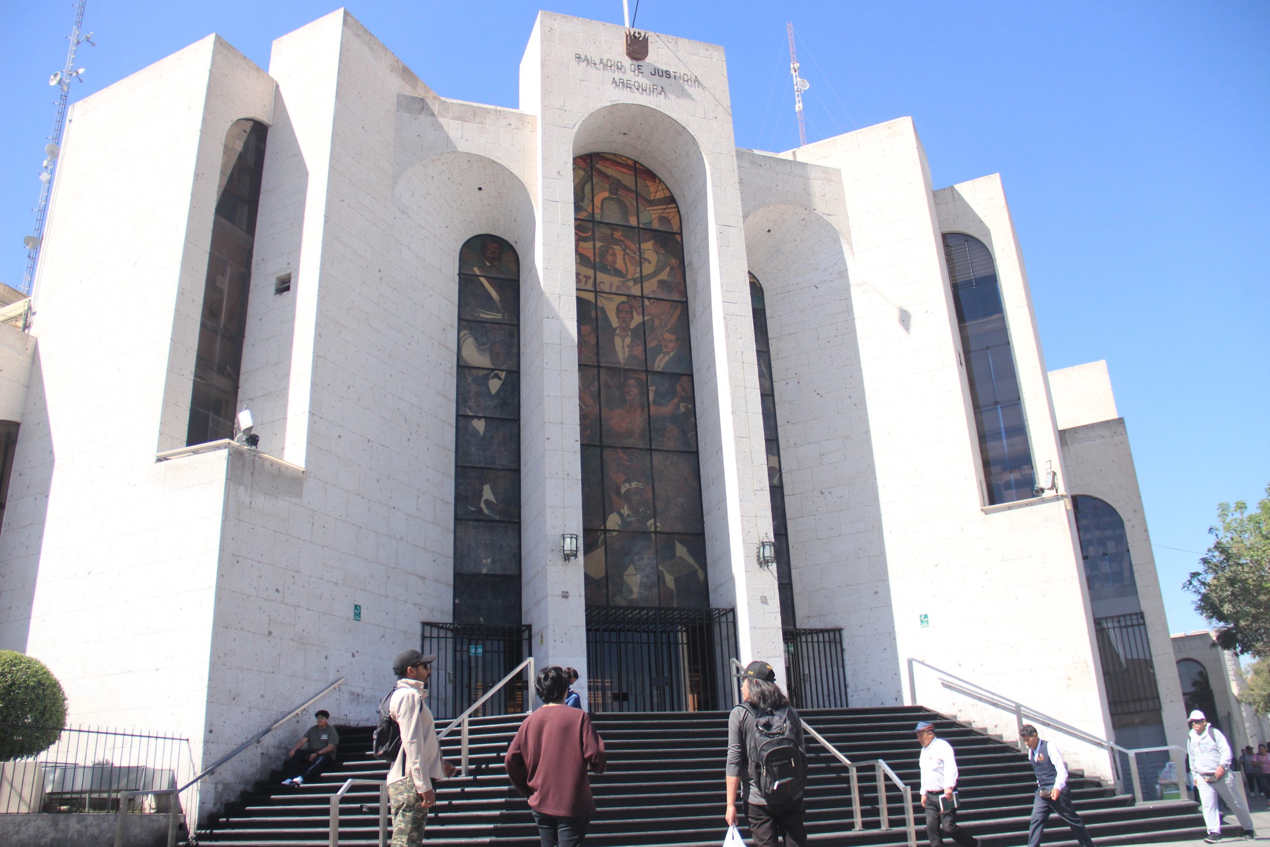 Sentencian a 35 años de prisión a hombre acusado de abuso contra menor