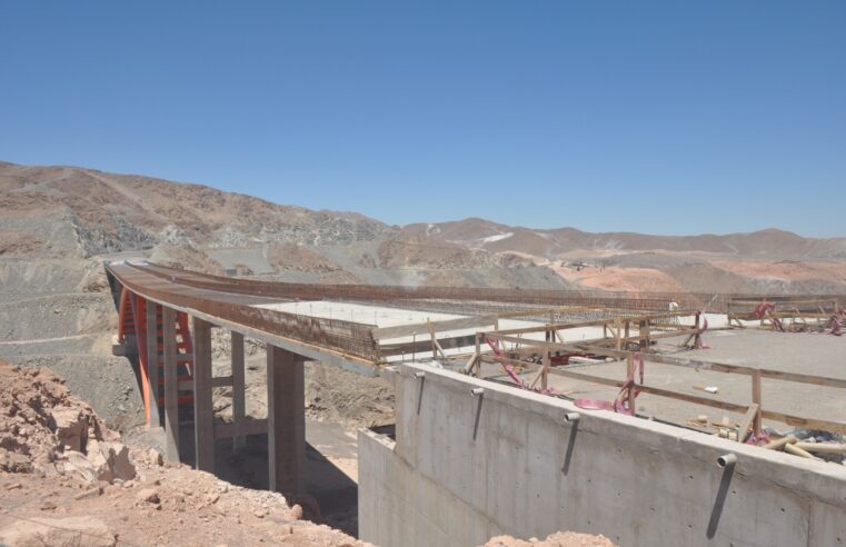 Fiscalización confirma abandono total del puente Arequipa-La Joya