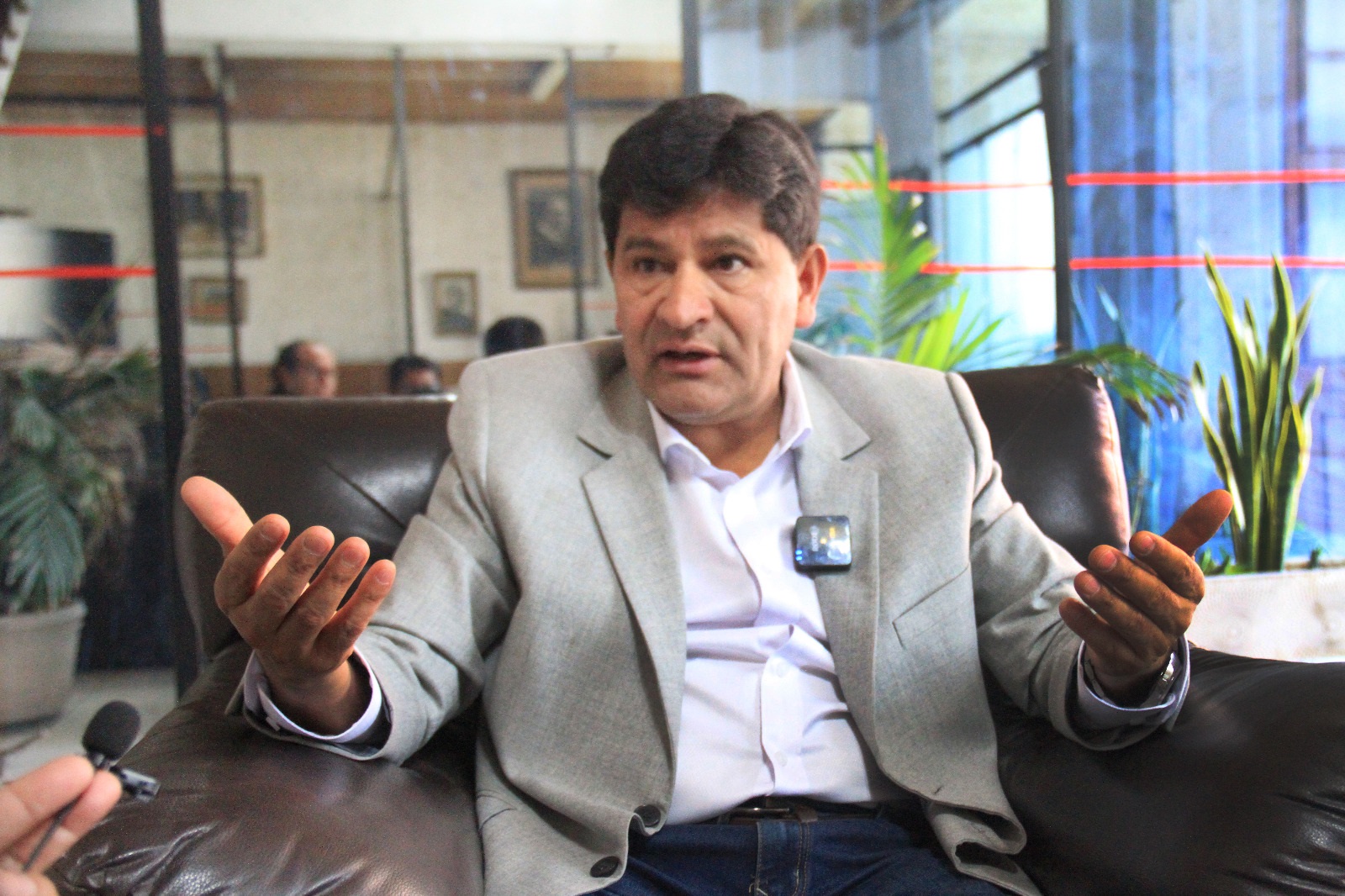 “Los gobiernos regionales exigiremos a Jerí respete nuestro presupuesto”