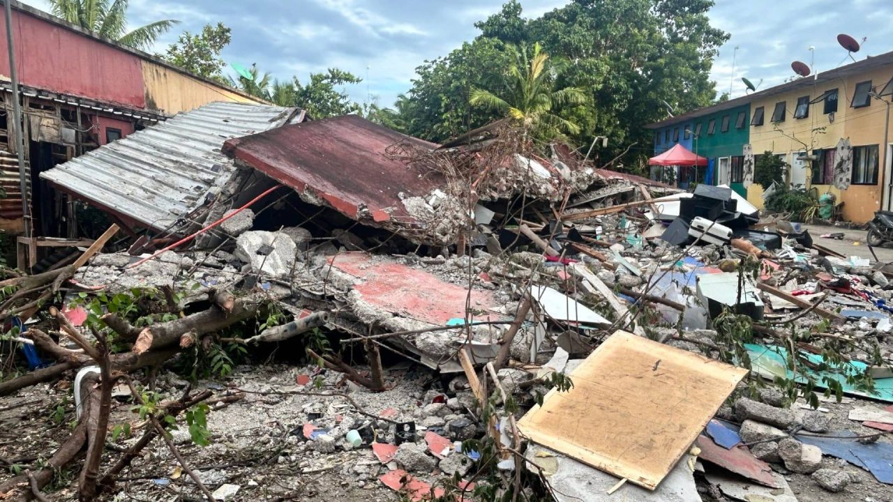 Terremoto de magnitud 7.4 sacudió el sur de Filipinas