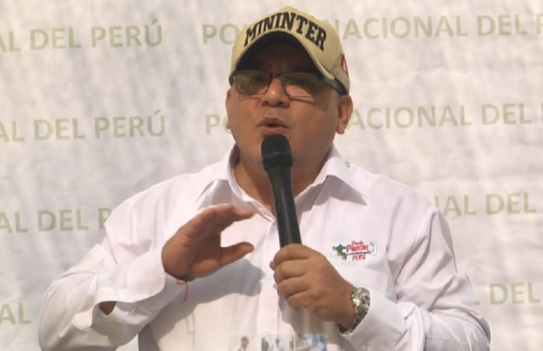 Santiváñez renunció al Ministerio de Justicia antes de ser censurado