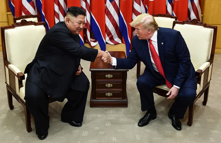 Trump dispuesto a reunirse con Kim Jong-un en gira asiática